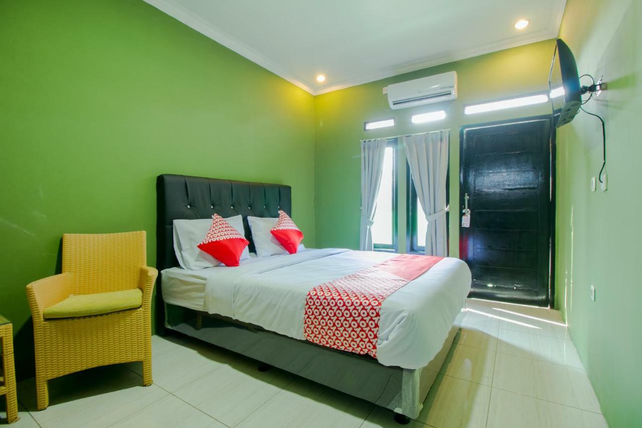 Oyo 1014 Bettah Coba 2 Sukabumi Hotel Kültér fotó