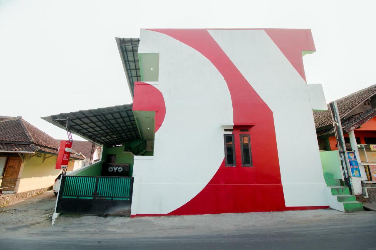 Oyo 1014 Bettah Coba 2 Sukabumi Hotel Kültér fotó